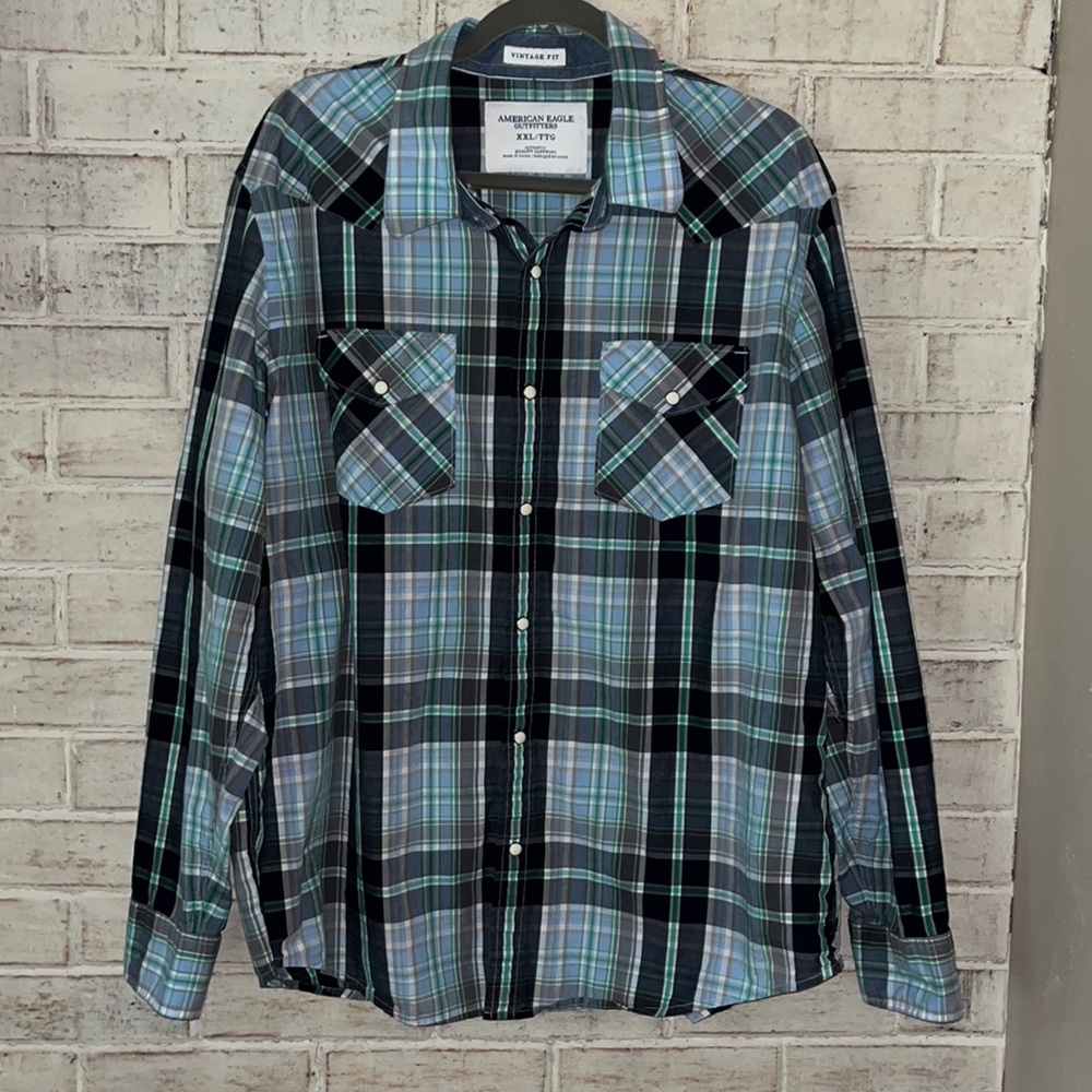 💥sale💥 American Eagle plaid button down shirt. Blue/green. Size XXL